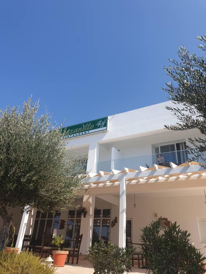 Blue Seaview Appartments Paphos Eksteriør bilde