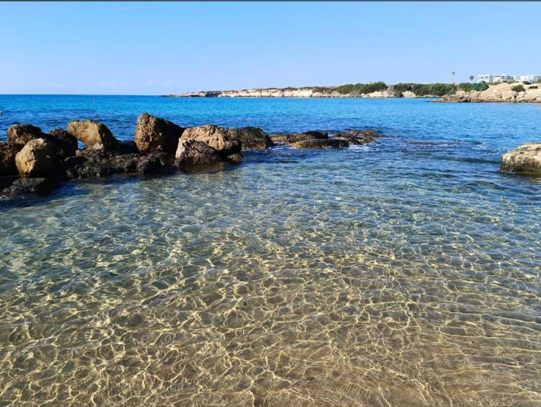 Blue Seaview Appartments Paphos Eksteriør bilde